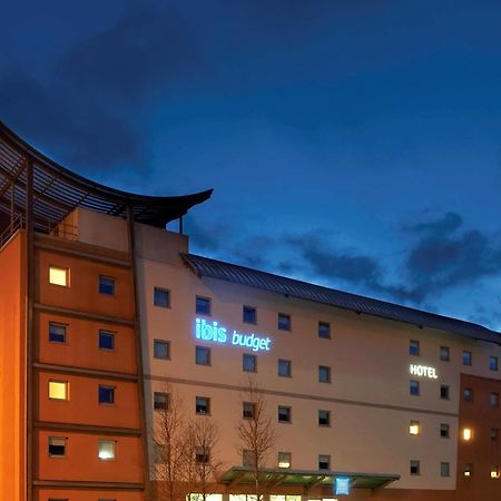 Ibis Budget Newport Exterior photo